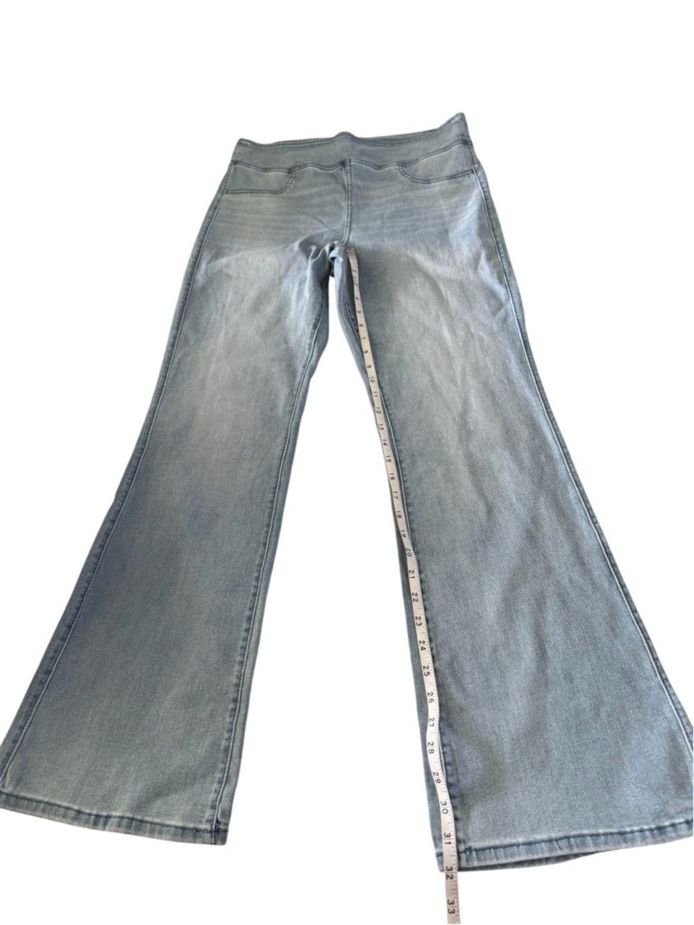 American Eagle Light Wash Bootcut Jeans Size Large - Picture 3 of 8